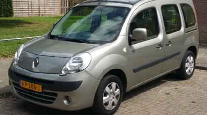 Politie-zoekt-bestuurder-gestolen-auto