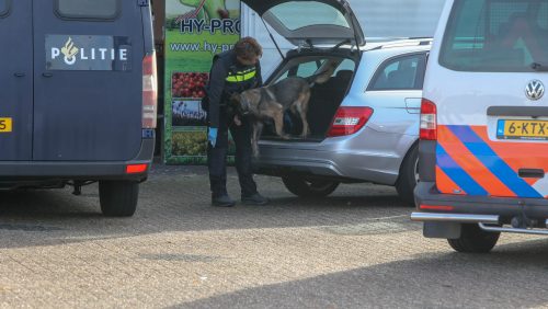 Politieinval-growshop-Ellerweg-Kelpen-Oler-9