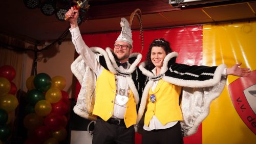 Prins-Bas-II-en-Prinses-Pauline-nieuw-Prinsenpaar-van-de-Vlikkestaekers-Ospel-25