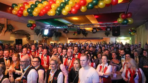 Prins-Marcel-I-en-Prinses-Anita-nieuw-prinsenpaar-van-de-Vlikkestaekers-Ospel-1