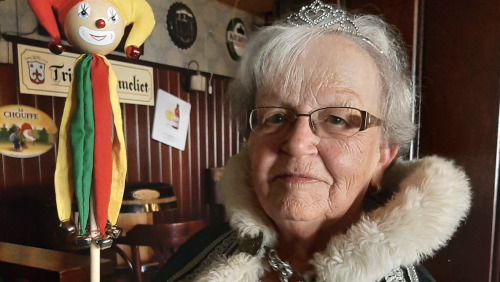 Prinses-Toos-I-de-eerste-Hoogheid-van-Vasteloavund-veerendj-Zonnebloem-Nederweert16