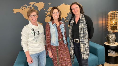 Reisburo-Mackus-Kupers-bundelen-hun-krachten