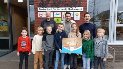 Scholen-ontvangen-cheques-voor-bevordering-gezonde-leefstijl1