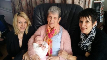 Sheila-Minten-Janssen-en-kinder-lisa-Minten-e1455706322947