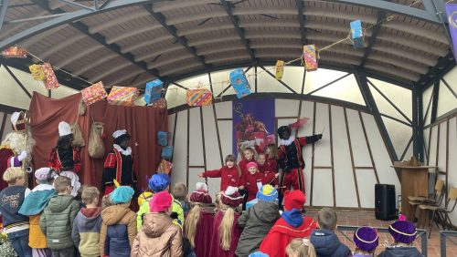 Sinterklaasintocht-in-Nederweert-Eind-weer-groot-succes5 Sinterklaasintocht-in-Nederweert-Eind-weer-groot-succes5