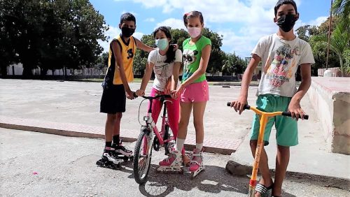Stichting-Cuba-Adelante-stuurt-tweede-container-hulpgoederen-naar-Cuba-4