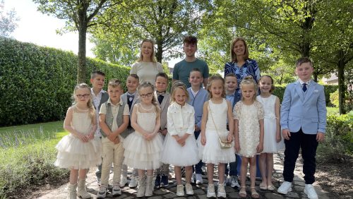 Stralende-Communiedag-in-Nederweert-Eind-1