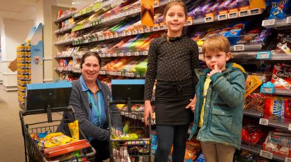 Taisa-8-wint-kleurplatenwedstrijd-bij-Albert-Heijn-Heerschap-in-Nederweert-8 Taisa-8-wint-kleurplatenwedstrijd-bij-Albert-Heijn-Heerschap-in-Nederweert-8