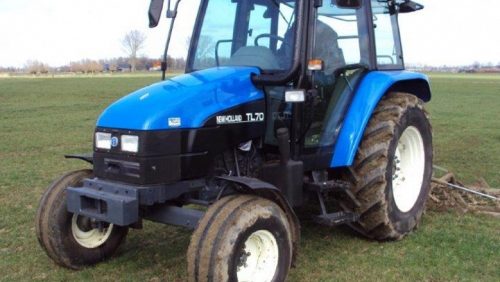 Tractor-New-Holland-TL70