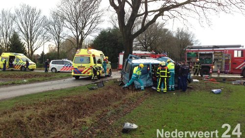 Traumahelikopter-naar-zwaar-ongeval-Zwarteboordweg-Ospel-462