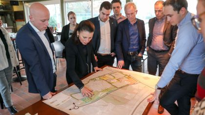 Tweede-Kamerleden-bezoeken-de-Bengele-Beweegt-Nederweert24-10