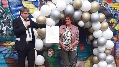 Van-Hornepenning-voor-Yvonne-Vaes