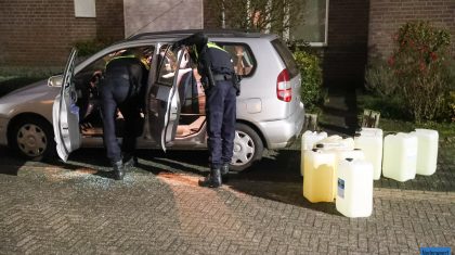 Vaten-in-auto-Ribbestraat-Nederweert-4 Vaten-in-auto-Ribbestraat-Nederweert-4