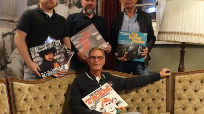 Vinyl-–Luister-Spot-1