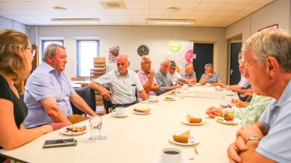 Vlaai-voor-vrijwilligers-en-bestuurd-Haaze-Hoof-Nederweer24-8