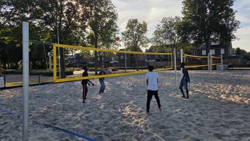 Vrijwilligers-organiseren-volop-activiteiten-voor-asielzoekers-in-Nederweert-5