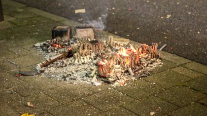 Vuurwerkdozen-in-brand-Loverstraat-Nederweert-1 Vuurwerkdozen-in-brand-Loverstraat-Nederweert-1