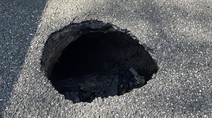 Wessemerdijk-deels-afgesloten-vanwege-ondergraving-door-bever-1