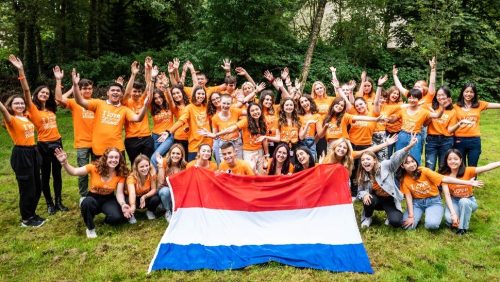 Wie-biedt-Italiaanse-Sofia-of-Thaise-Pannatree-een-gezellig-thuis-in-Nederweert- Wie-biedt-Italiaanse-Sofia-of-Thaise-Pannatree-een-gezellig-thuis-in-Nederweert-