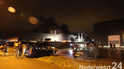 Zeer-grote-brand-Industrieterrein-Panningen-459