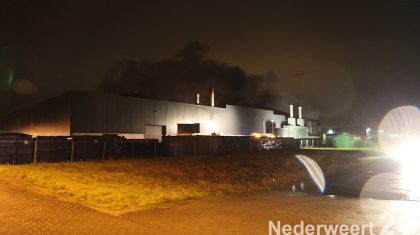 Zeer-grote-brand-Industrieterrein-Panningen-460