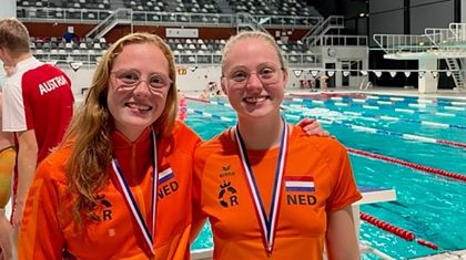 Zusjes-Klomp-naar-WK-lifesaving-Australie