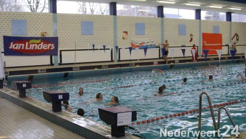 Zwem4daagse Nederweert bij sportcentrum Laco