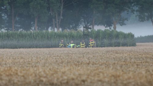 brandweer-en-ambulance-naar-ongeval-Visdijk-Nederweert-Eind-5