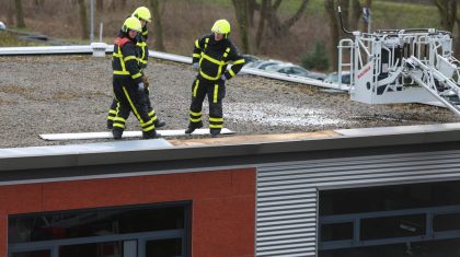 dakplaten-los-gewaaid-Weert-4