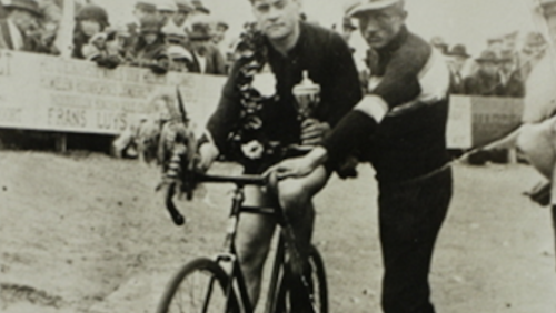 de-fietsende-en-en-koersende-pioniers-van-Belgie
