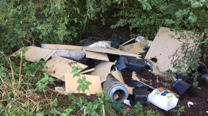 hennepafval-gedumpt-in-Nederweert-Eind