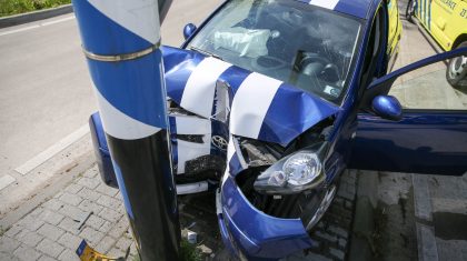 ongeval-auto-tegen-paal-Ittervoorterweg-7