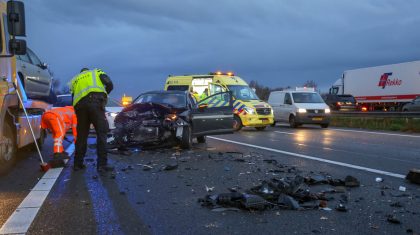 ongeval-twee-voertuigen-A2-Weert-3