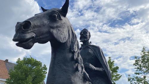 ruiterstandbeeld-van-Filips-van-Montmorency
