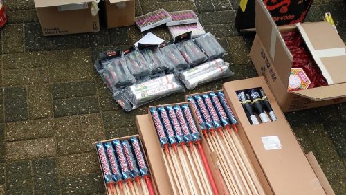vuurwerk-politie-Weert-2