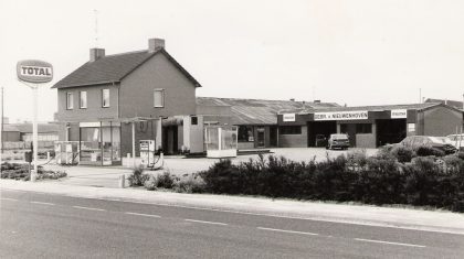 x2-Het-tankstation-werd-uitgebreid-en-verplaatst-in-de-jaren-70-80